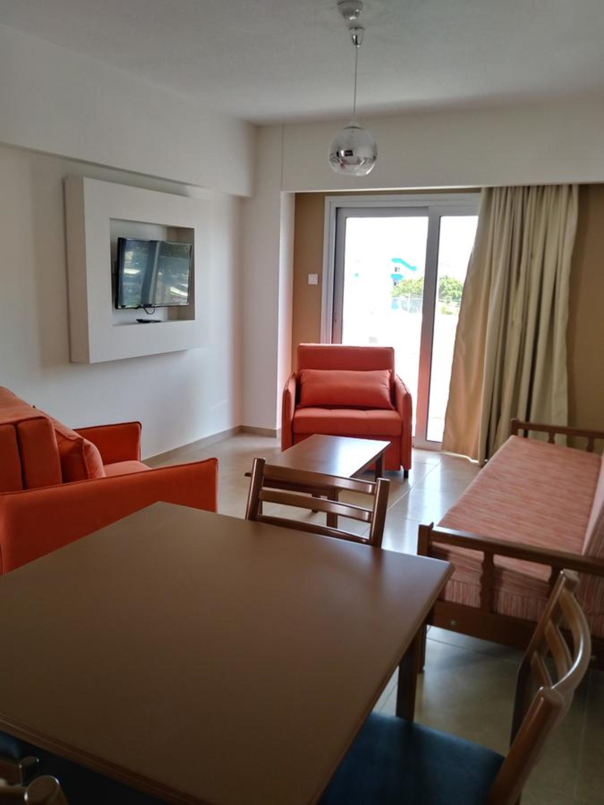Livas Hotel Apartments Pernera Dış mekan fotoğraf