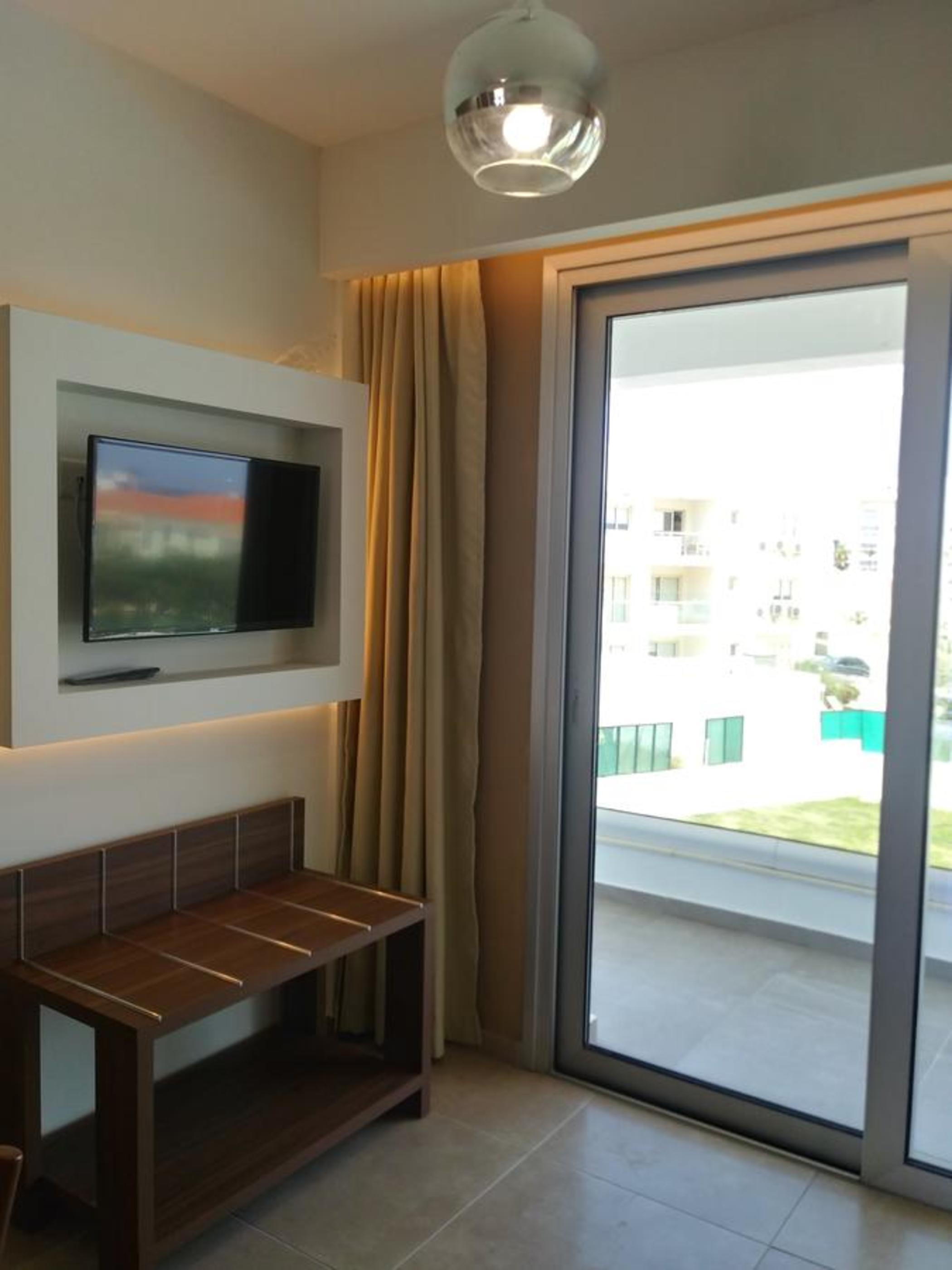 Livas Hotel Apartments Pernera Dış mekan fotoğraf